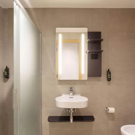 Отель Baradello