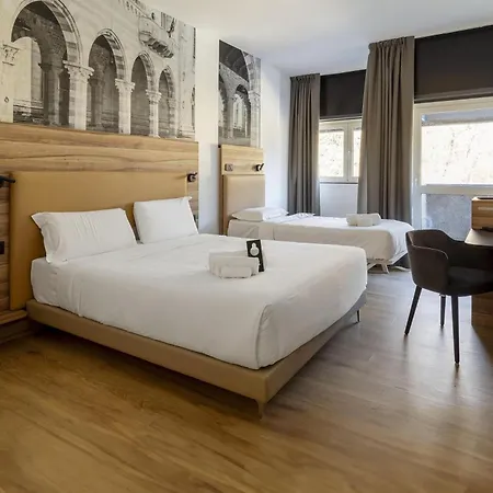 Baradello ホテル 3*